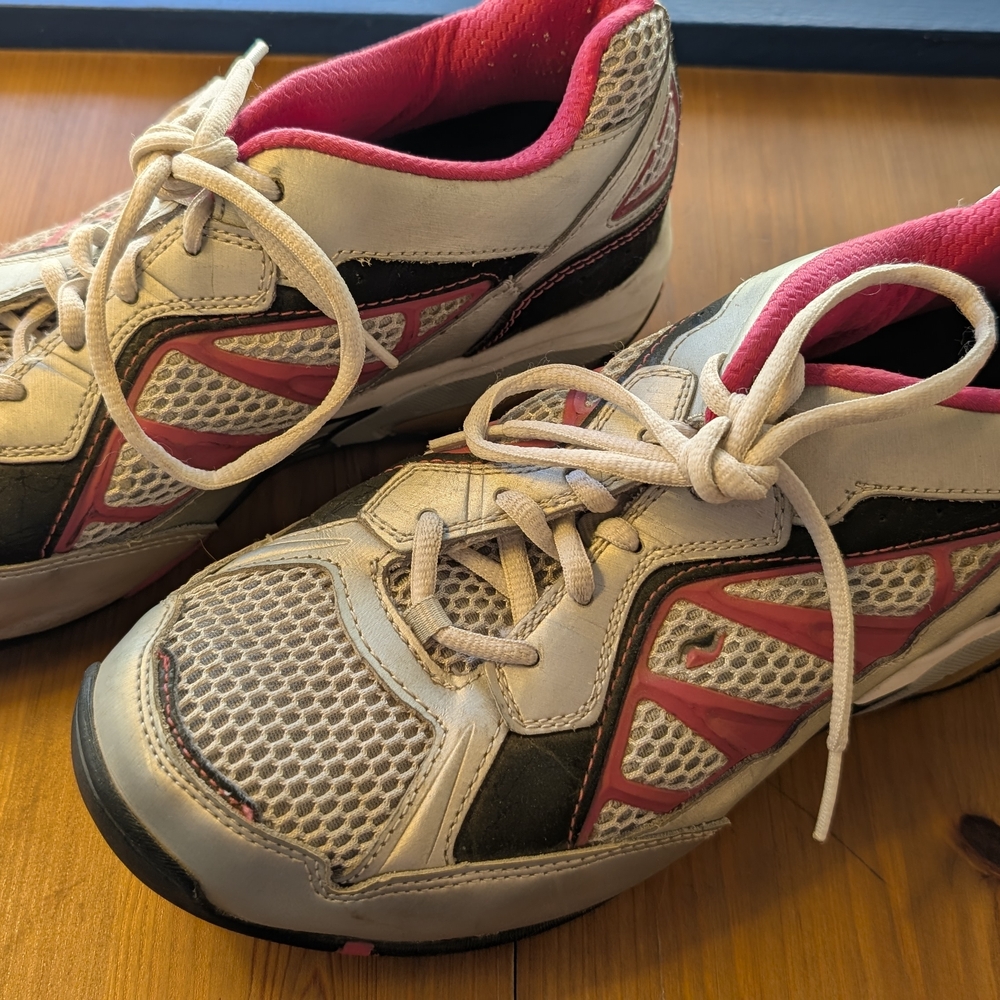 Dr. Scholl's White and Pink Athletic Shoes